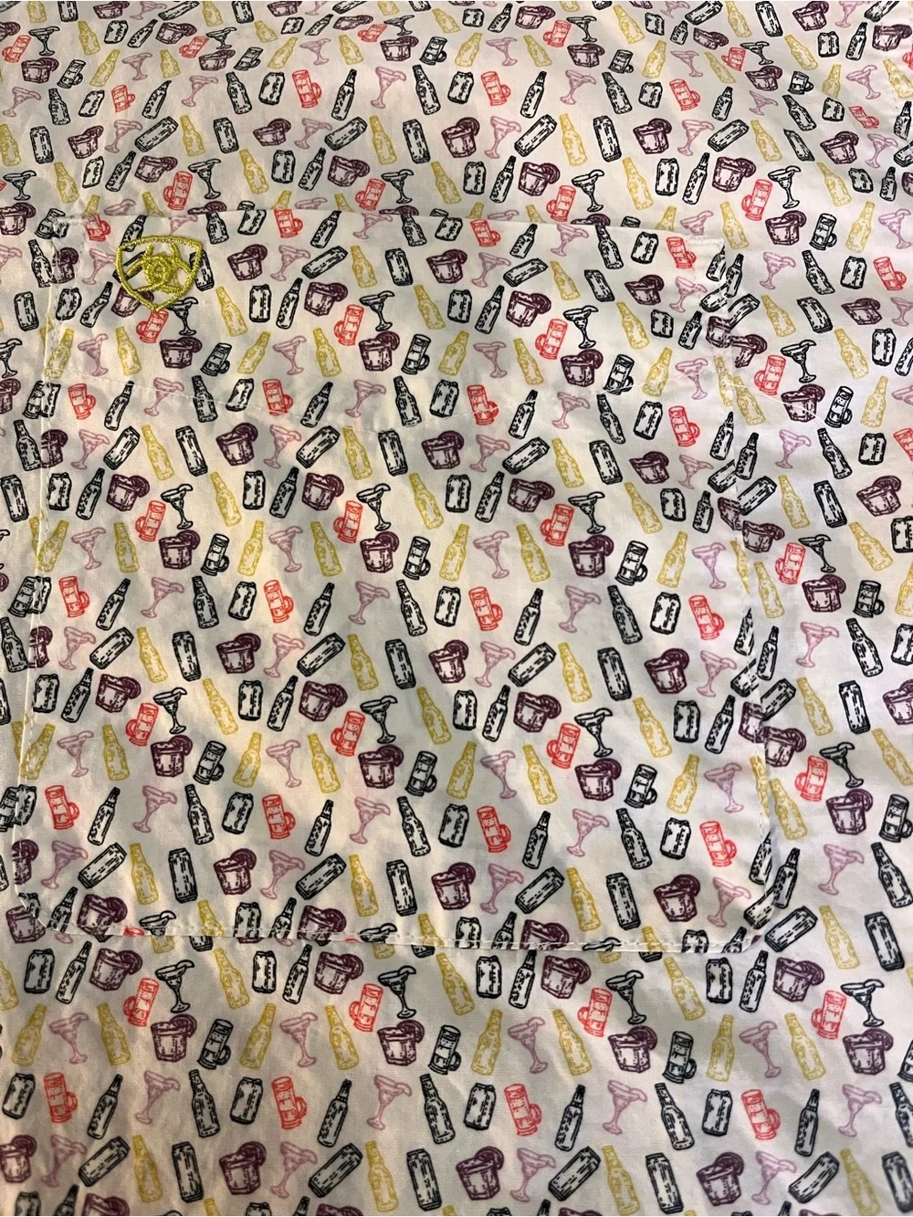 Ariat Button-Front Short Sleeve XL Adult Beverage Pattern Breast Pocket